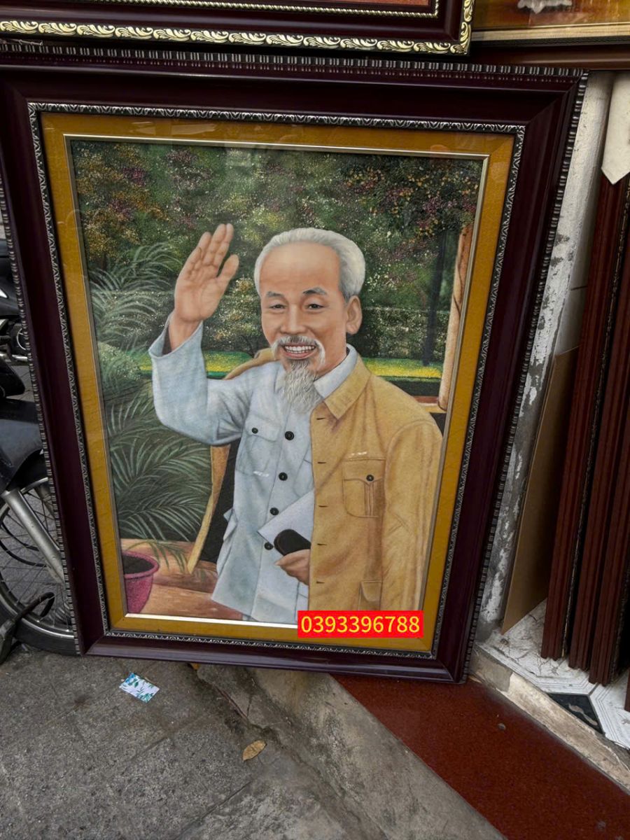 tranh chân dung Bác Hồ ý nghĩa làm quà tặng