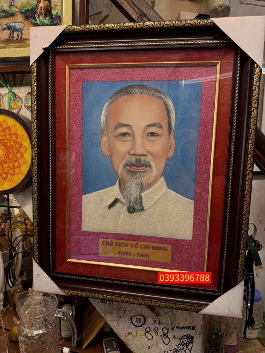 tranh chân dung Bác Hồ ý nghĩa làm quà tặng