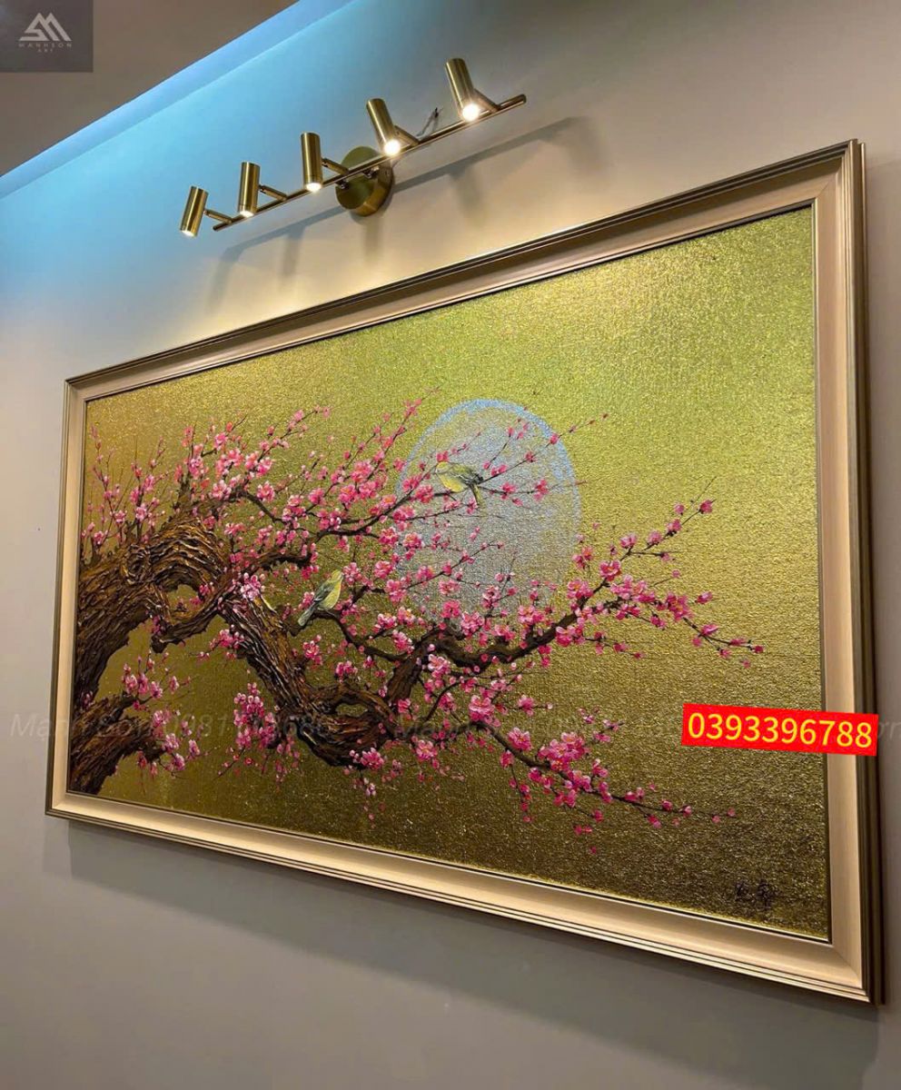Tranh hoa đào dát vàng